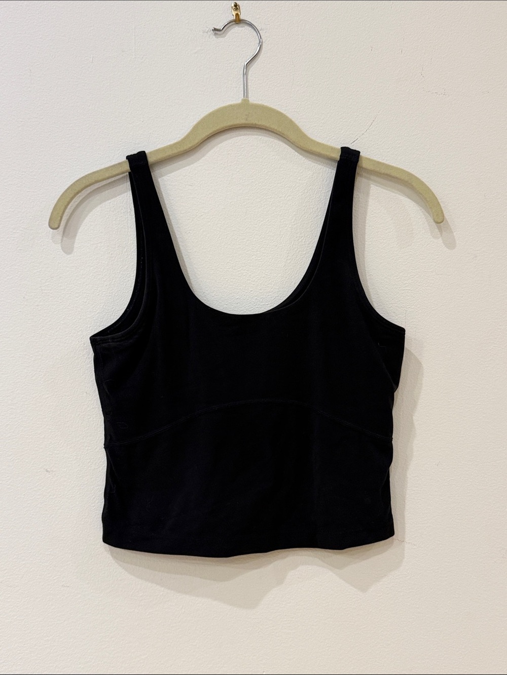 Aritzia TNAction Black Scoop Neck Sports Bra Tank
